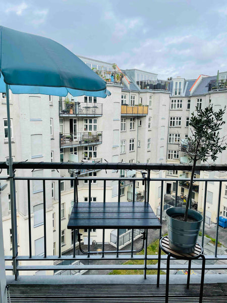 Nyd en stilfuld oplevelse i denne centralt beliggende lejlighed på Vesterbro!<br Copenhagen, Denmark Skøn lejlighed i hjertet af Vesterbro!!! Private room in condo vacation rental 52328310