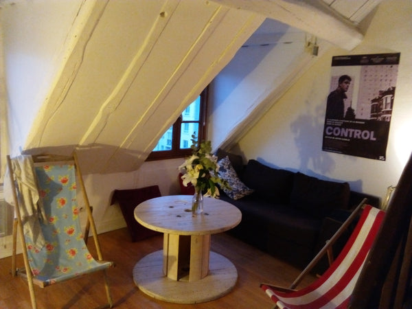 Appartement duplex de 80m2 situé au 6ème et dernier étage. Trois chambres pour t Paris, France Chambres dans Paris (4 personnes) Private room in rental unit vacation rental 10045439