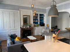 Beautiful high-end air-conditioned apartment (81m² - 872 sq ft) that provides bo Lyon, France Upmarket apartment close to the Rhone's docks Entire condo vacation rental 44115967