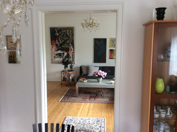 Nice bright apartment , 102 m2. The apartment contains 2 living rooms ensuite, f  Art inspired apartment with french balcony Entire rental unit vacation rental 34411333