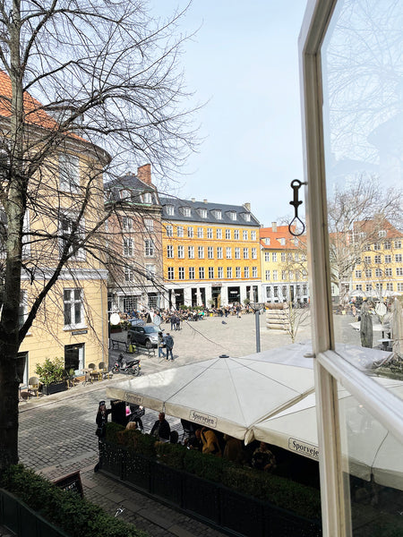 Her har du muligheden for at bo i hjertet af det gamle København på det skønne c Copenhagen, Denmark Hyggelig lejlighed på Gråbrødretorv Entire condo vacation rental 603519183865018623