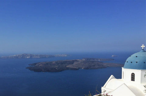 Στο Ημεροβίγλι, πολύ κοντά στην εκκλησία της Ανάστασης και κοντά στον Σκάρο, βρί  Blue Moon Villa Entire guest suite vacation rental 24670115