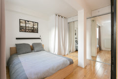 Spacious 50m2 apartment located in Paris 7th between Invalides and the Eiffel To Paris, France Apartment with Eiffel Tower view Entire rental unit vacation rental 15000395