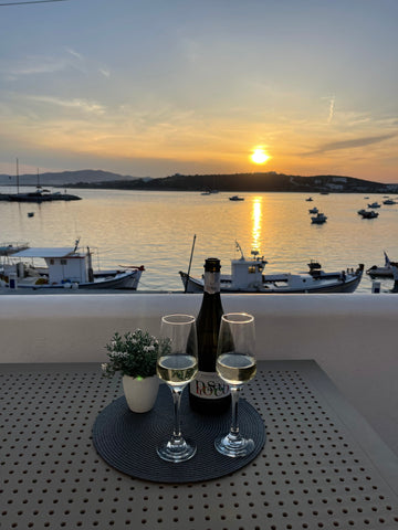 Enjoy your holidays at our seafront Cycladic style apartments, with a wonderful MADON - Cycladic style apartments 6 Private room in vacation home vacation rental 656411740645386232