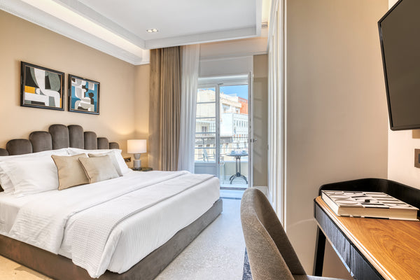 These signature 25 square meters suites, located on floors 1-4, features a delux Athens, Greece Athenian Foss - Superior Suite Room in boutique hotel vacation rental 36903220