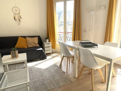 2-room apartment, modern and bright. Perfectly equipped and very well located, y Sceaux, France Apartment 44m² near Montparnasse Entire rental unit vacation rental 28420363