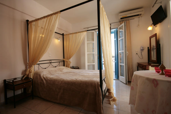double studio with balcony<br /><br /><b>License number</b><br />Exempt  pension Irene 2 double studio Entire serviced apartment vacation rental 13183817