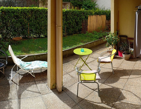 SUPERBE CHAMBRE DANS T3 JARDIN & TERRASSE PRIVATIFS<br /><br />A 5 minutes à pie Lyon, France Belle chambre & jardin privatif au coeur de Lyon Private room in rental unit vacation rental 665754952298364125