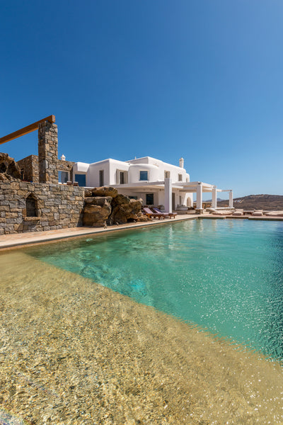 Elia Villas 6 bedrooms, hosting 12 guests, is located above Elia beach. The vill Athens, Greece Elia Villas 6 bedrooms Entire villa vacation rental 45249835