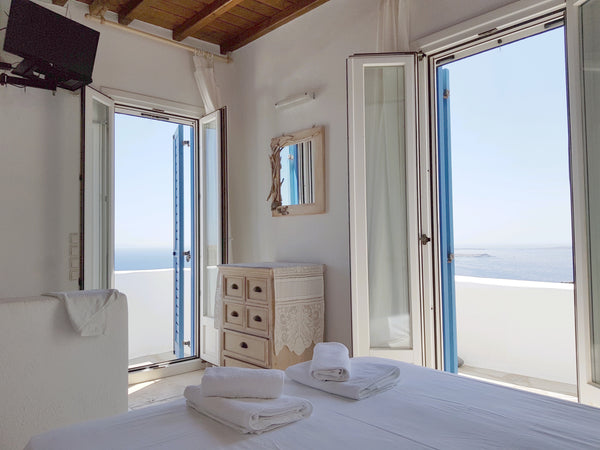 Delos View Summer House is situated in Saint John in Mykonos.  Only 10 minutes a  Delos View Summer House Cycladic home vacation rental 31664055