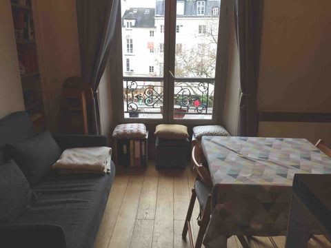 Bonjour, <br /><br />Je vous propose mon logement, très bien situé, à deux minut Antibes, France Appartement cosy place de la Contrescarpe Entire rental unit vacation rental 23097057