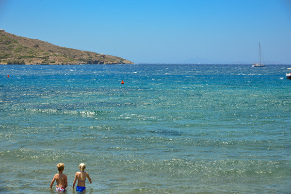THE CALENDAR IS NOT UPDATED!<br />Please scroll down the page and choose CONTACT  Amorgos Katapola beach studio, 5 min to port Cycladic home vacation rental 33050857