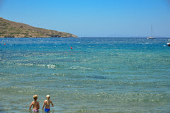 THE CALENDAR IS NOT UPDATED!<br />Please scroll down the page and choose CONTACT  Amorgos Katapola beach studio, 5 min to port Cycladic home vacation rental 33050857