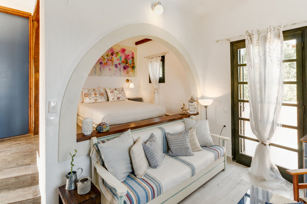 Just 2.5km outside Agios Nikolaos at the hill of 