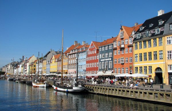 Very cozy 1 bedroom apartment in the famous Nyhavn facing a quite courtyard. Gre Copenhagen, Denmark Apartment in the famous Nyhavn - close to Metro 🚇 Entire rental unit vacation rental 47359047