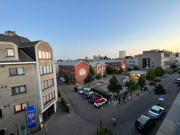 Welcome in our spacious yet cozy 1 bedroom apartment in the heart of Antwerp. Th Antwerp, Belgium Spacious 1 bedroom appartment in central Antwerp. Entire condo vacation rental 550694118659346565