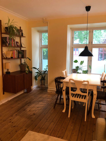 Cosy and charming apartment in classic old school Copenhagen style. Located very  Cosy apartment in the heart of Nørrebro Entire condo vacation rental 50721770