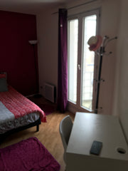 À partager deux chambres à coucher salon, cuisine, toilette et salle de bain ave Paris, France Location vacances  meublé à partager Entire condo vacation rental 29298970