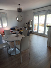 Appartement lumineux, calme et rénové bénéficiant d'une chambre avec un lit doub Ribérac, France Calme, lumineux à 2 arrêts de l'hypercentre Entire rental unit vacation rental 40002837