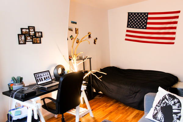 Hi everyone! <br /><br />I'm living in a small studio close to the Eiffel Tower  Lyon, France Small but cosy studio close to the Eiffel Tower Entire rental unit vacation rental 15237405