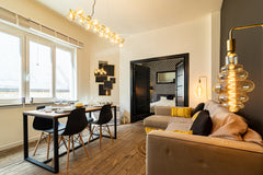 Appartement cosy et super bien situé en plein centre ville à 40 mètres de la Gra Brussels, Belgium Appart cosy situé à 1min de la Grand place - idéal Entire rental unit vacation rental 44606328