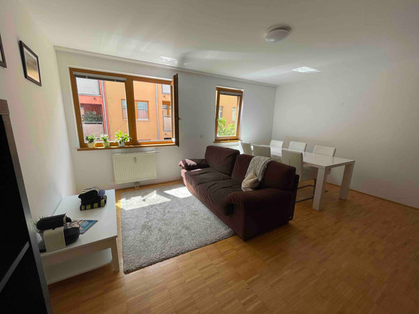 Enjoy a stylish experience at this centrally-located apartment in the heart of t Vienna, Austria Lovely 1 bedroom apartment in Vienna 18 district Entire rental unit vacation rental 51058335