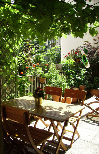 Beautiful renovated and quiet apartment in the 19th, with 2 rooms (52 M2) overlo Paris, France PARIS HAS THE CAMPAIGN IN THE 19TH Entire rental unit vacation rental 17897017