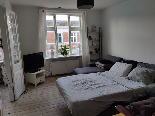 Within a radius of 1 km you have everything you need. Cafés, supermarkets, resta Copenhagen, Denmark Charming apartment 10 minutes from Cph center Private room in casa particular vacation rental 15032186