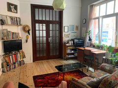 Appartement de charme, lumineux et spacieux situé à 15 minutes de la gare du mid Brussels, Belgium Mignon et chaleureux appartement à Saint-Gilles Entire rental unit vacation rental 19303927