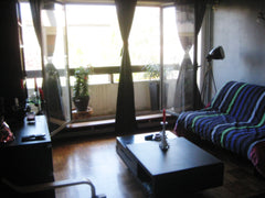 Studio avec balcon pouvant accueillir deux personnes. Résidence privée et calme. Paris, France Agréable studio / colline du 20e Shared room in rental unit vacation rental 3494148