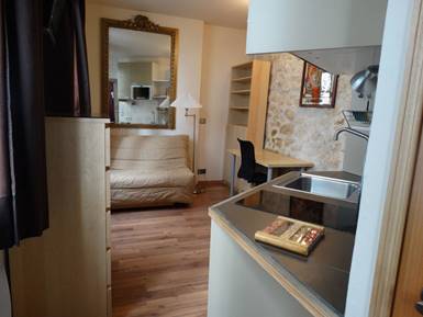 Studio de 14 m2 cosy et calme dans le 6ème arrondissement de paris. A 5 minutes   Studio à Saint Germain des prés, proche odéon Entire rental unit vacation rental 21207545