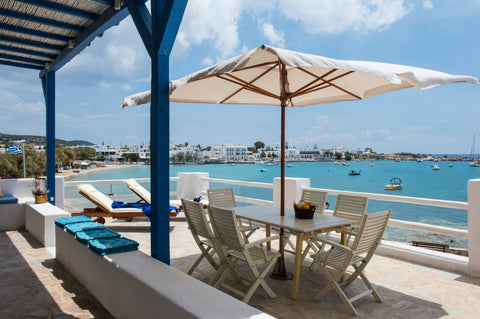 Apartment of 70 square meters,With veranda with limitless of sea view<br /><br /  Evita's Beach House ,  Aliki , Paros Entire home vacation rental 19050982