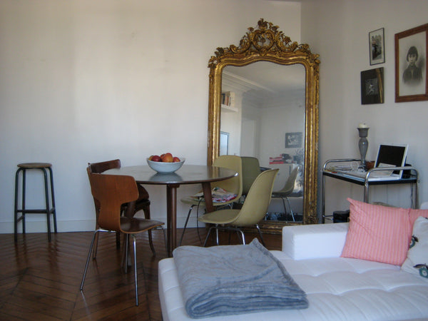 Saint Germain des Prés - central Paris<br />Cozy and bright one bedroom + one li Paris, France Charming apt in historical area Entire rental unit vacation rental 4330822