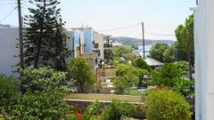 Bring the whole family to this great place, literally ten seconds away from the  Heraklion, Greece Beachfront apartment in keratokampos Entire rental unit vacation rental 51527541