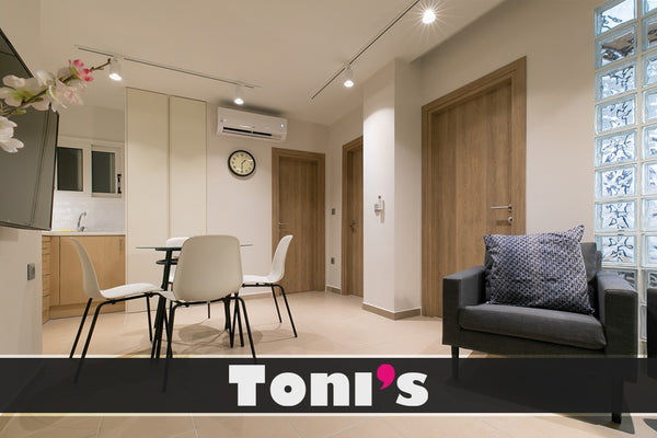 Enjoy the modern style of this apartment. Spacious rooms and an easy access arou Athens, Greece Cozy 2 Bedroom apartment in Athens Center Entire rental unit vacation rental 37986734