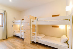 C’est la formule idéale pour ceux qui veulent séjourner en centre ville de Lyon   SLO Living Hostel - Chambre pour 4 personnes Room in hostel vacation rental 29918997