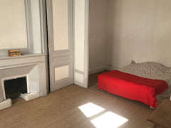 Au premier étage d'un immeuble style lyonnais ancien, le logement a du charme av Bogota, Colombia Chambre spacieuse Lyon Centre Entire rental unit vacation rental 42909638