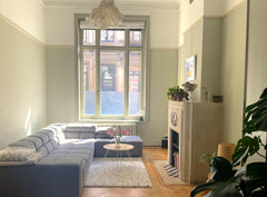 Spacieux duplex avec jardin dans une maison des années 1900 typique de Saint-Gil Paris, France Magnifique appartement avec jardin Entire rental unit vacation rental 710070674907459040