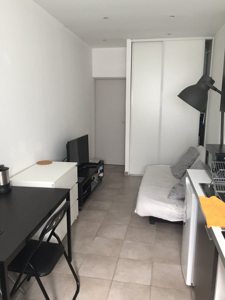 Joli studio de 22m2 situé dans le 7ème arrondissement de Lyon avec une pièce pri Lyon, France Studio dans le 7ème arrondissement de Lyon Entire rental unit vacation rental 27127281