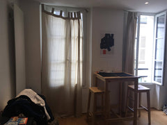 Studio moderne refait à neuf il y a 2 ans, à 2 minutes de la place de la Bastill Paris, France Magnifique Studio refait à neuf (Rue de Lappe) Entire rental unit vacation rental 21675142