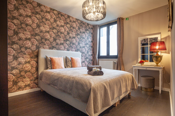 Sellest suurepärase asukohaga majutuskohast on kõik käeulatuses.  Luxury Suites Royal nr 4 Entire condo vacation rental 53819793