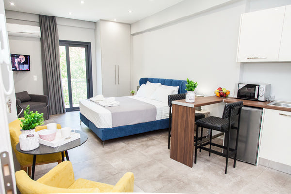 Spacious Brand New Studio with all the essentials(NETFLIX available)<br /><br /> GR C Spacious Brand New Studio Ideal for 3 C Entire rental unit vacation rental 45296177