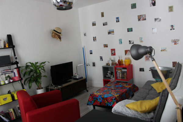 Notre appartement se trouve au pied du métro Pyrénées ( ligne 11). Proche de tou Paris, France 2 pièces Pyrénées Buttes Chaumont Entire rental unit vacation rental 23143035
