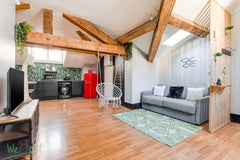 Très bel appartement tout juste refait à neuf, situé dans le 3ième arrondissemen Lyon, France Bel appartement atypique renové- 6 personnes Entire rental unit vacation rental 705652650973174363