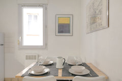 Nice apt on the Presqu'île and close to the Jardin des Plantes. This apartment i Lyon, France Cozy apartment - Downtown of Lyon for 4 Entire rental unit vacation rental 39077648