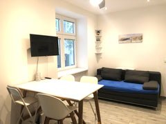 The modern and fully equipped studio is located next to Underground Station U4 „ Vienna, Austria Big Little Star-Quiet studio in central  Vienna Entire rental unit vacation rental 33829869