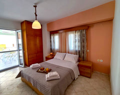Welcome!<br /><br />ANASSA HOME is a significant, quiet and spacious Greek House Athens, Greece ANASSA HOME: A Cretan House Next To The Sea Entire cottage vacation rental 678957001467314668