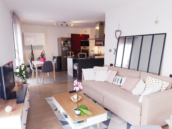 Appartement moderne neuf, idéalement situé en centre de Bordeaux !   <br />4 min Paris, France Appartement 6couchages BORDEAUX Centre Cité du Vin Entire rental unit vacation rental 39457934