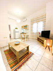 Our recently renewed apartment is located at a 5 minutes (on foot) distance from Heraklion, Greece Lilly΄s White Studios Chersonisos Centre 1 Entire condo vacation rental 676078441248695288