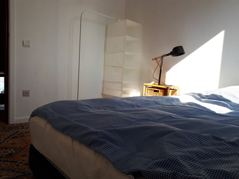 A small, cozy and calm bedroom in a second floor apartment. The kitchen and bath Brussels, Belgium Cozy little bedroom in Ixelles Private room in rental unit vacation rental 706942743599660203